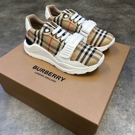 burberry regis trainers